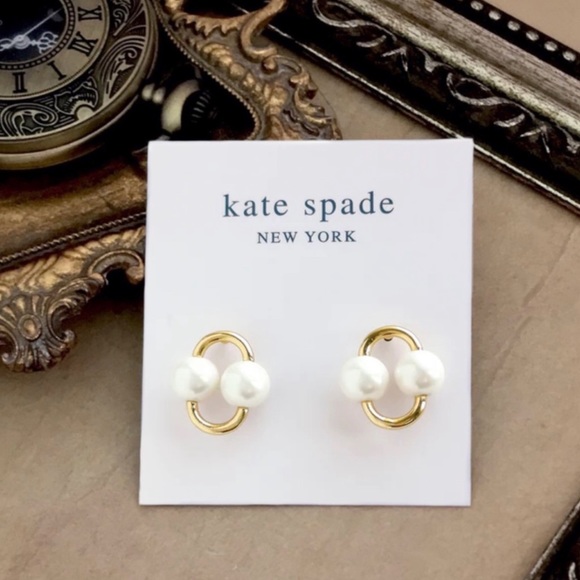 KATE SPADE • Nouveau Pearl Stud Gold Earrings - Picture 6 of 7